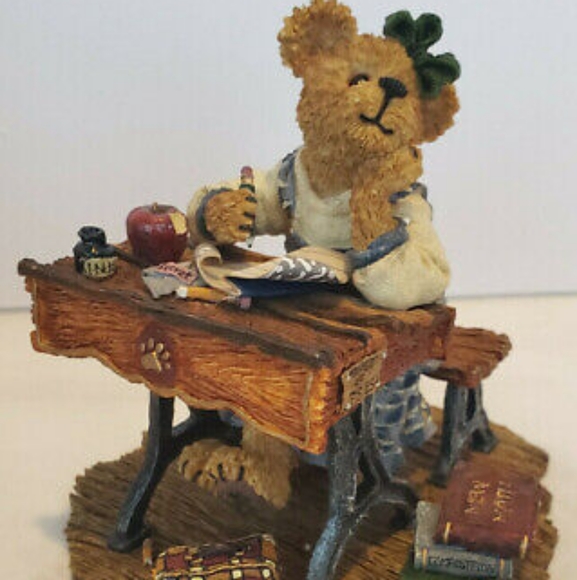 ✔️BOYDS BEARS & FRIENDS VINTAGE AMY BEARSDALE IS IT LUNCHTIME FIGURINE - Picture 1 of 5